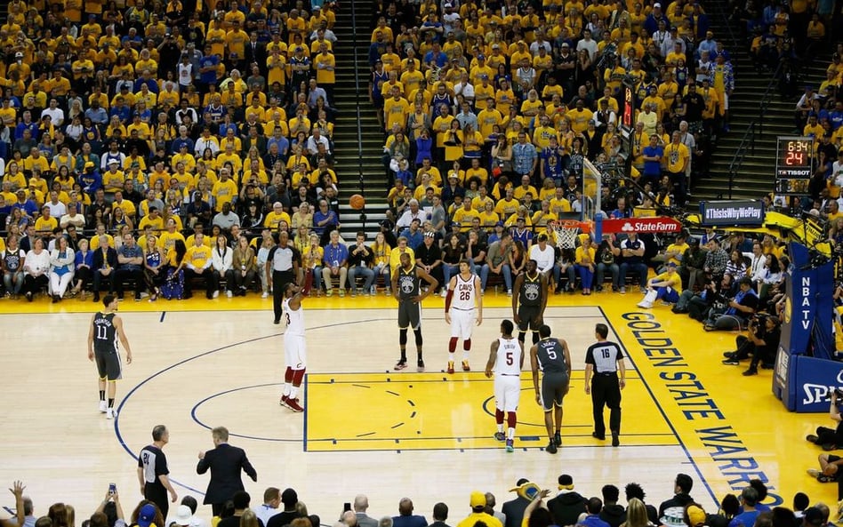 Finał NBA: Golden State Warriors prowadzą z Cleveland Cavaliers 2:0