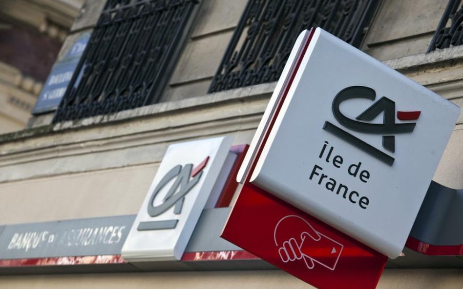 Credit Agricole obniżył loty z powodu zaangażowania w Grecji