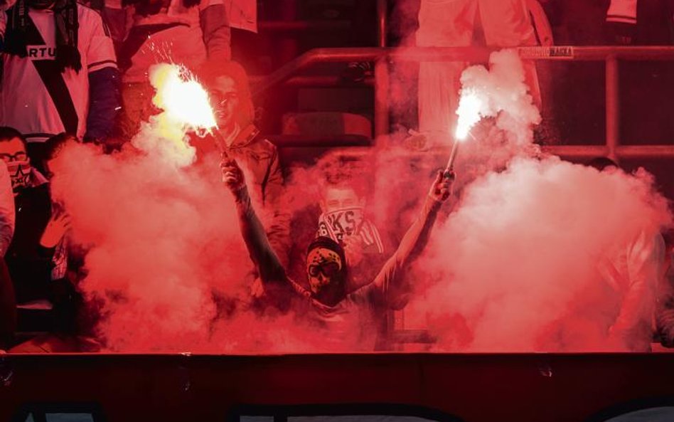 Kluby mogą żądać odszkodowania od pseudokibiców - SN w Niemczech