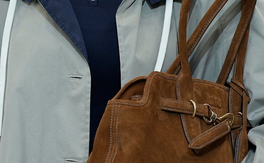 Pokaz Miu Miu podczas jesiennego tygodnia mody w Paryżu.