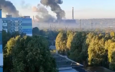 Dym nad zaatakowanym obiektem w Kijowie