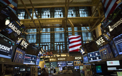 Wall Street rozpoczyna tydzień na plusie