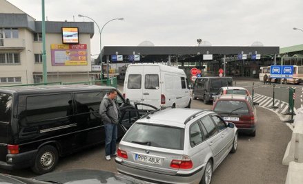 Tłok na wschodniej granicy. Wszyscy jadą na święta