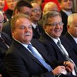 W pierwszym rzędzie zasiedli m.in. szef Pracodawców RP Andrzej Malinowski, prezydent RP Bronisław Ko