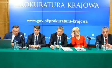 Od lewej prokuratorzy: Przemysław Nowak, Jarosław Onyszczuk, Dariusz Korneluk, Katarzyna Kwiatkowska