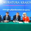 Od lewej prokuratorzy: Przemysław Nowak, Jarosław Onyszczuk, Dariusz Korneluk, Katarzyna Kwiatkowska