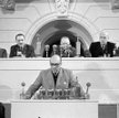 Julian Tuwim i Jarosław Iwaszkiewicz?(na mównicy) pod czujnym okiem?Zofii Dzierżyńskiej, Bolesława B