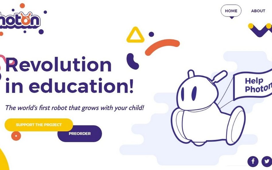 Studenci Politechniki Białostockiej stworzyli robota o nazwie Photon. Mały, interaktywny robot, ster