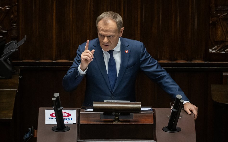 Premier Donald Tusk obiecał w exposé, że jego rząd nie będzie szukał oszczędności w kieszeniach Pola