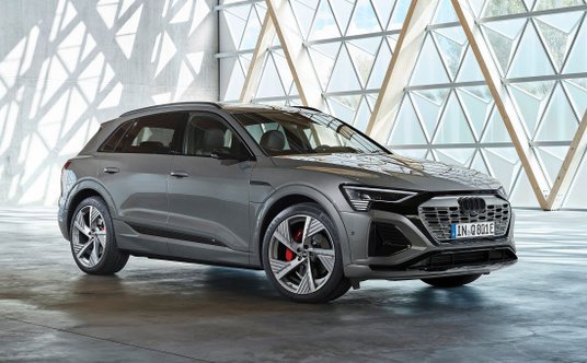 Elektryczne Audi Q8 e-tron