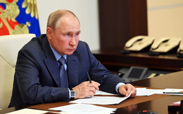 Putin zaszczepiony, ale i tak się izoluje