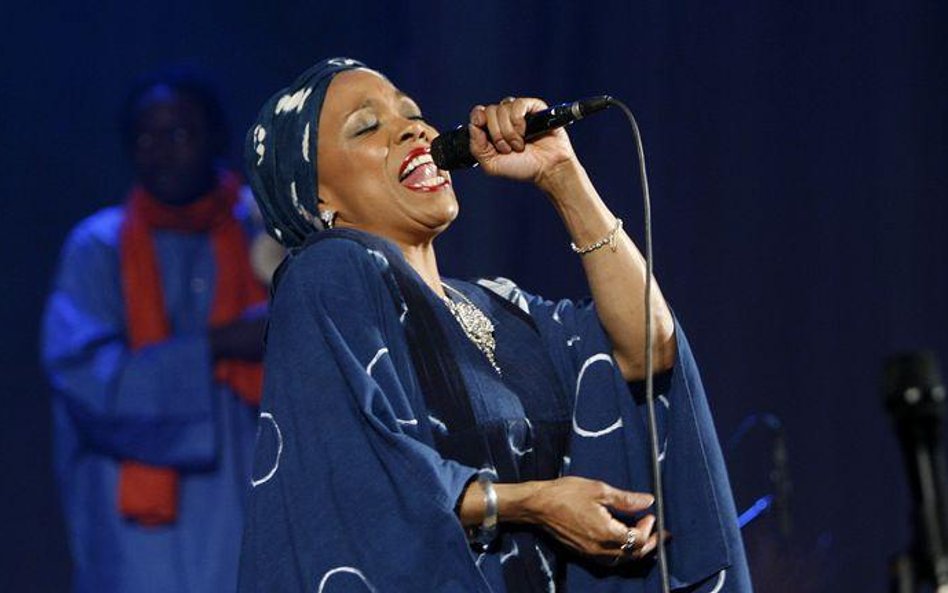 Dee Dee Bridgewater