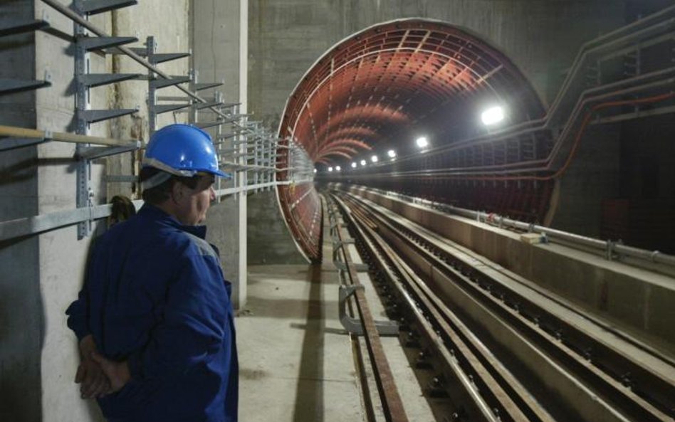 Stołeczne metro będzie coraz dłuższe