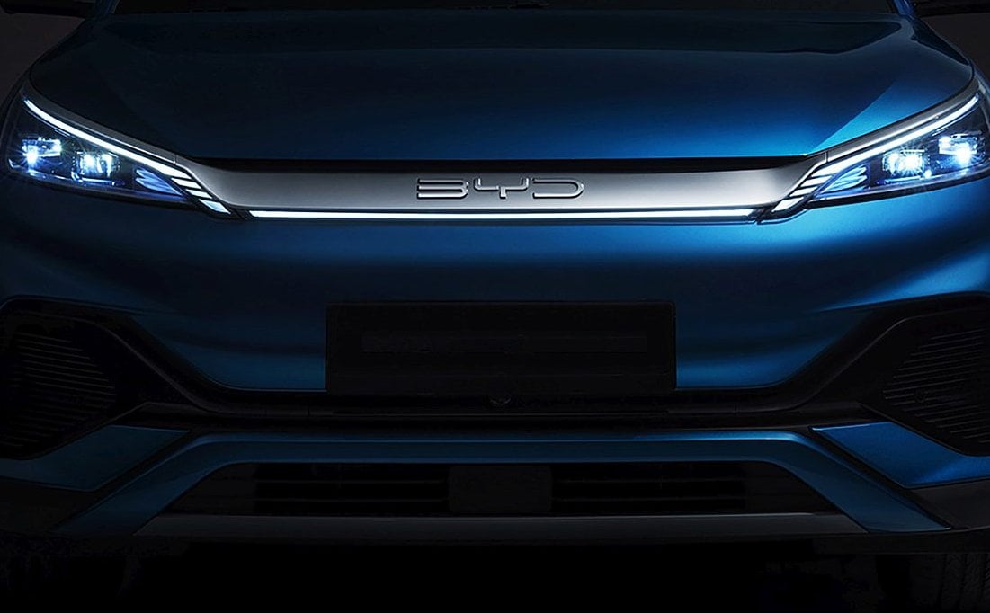 Chiński gigant detronizuje Teslę. Symboliczna zmiana w globalnym układzie sił