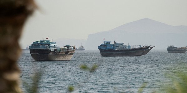 Nieoficjalnie: Iran otworzy cieśninę Ormuz i odda wzbogacony uran. Teheran nie potwierdza