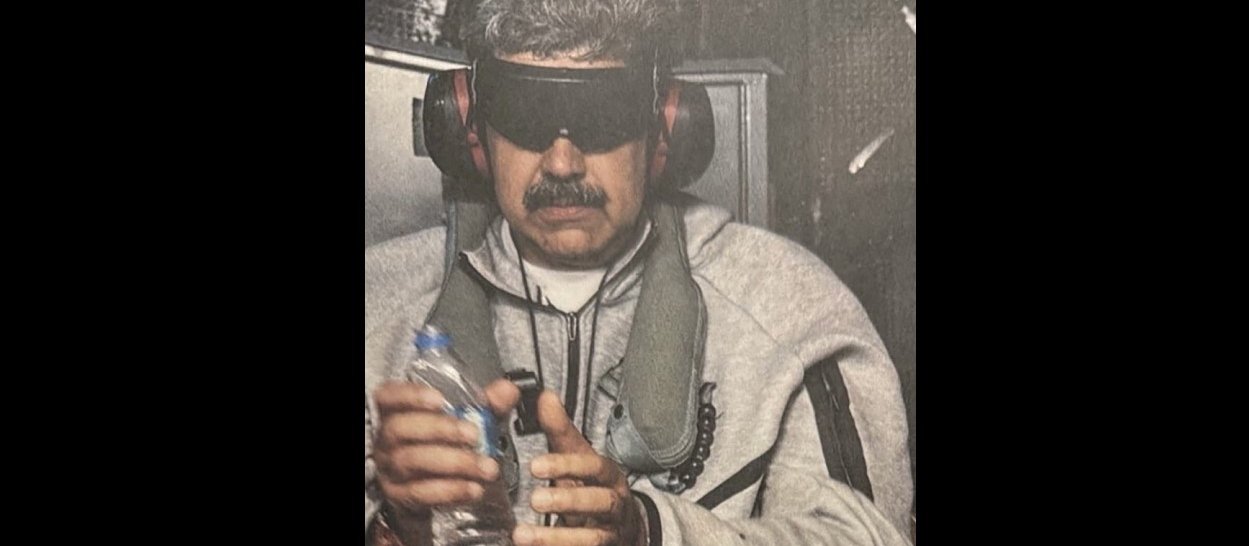 Dres Nicolása Maduro viralem. Internauci wykupują produkt znanej marki