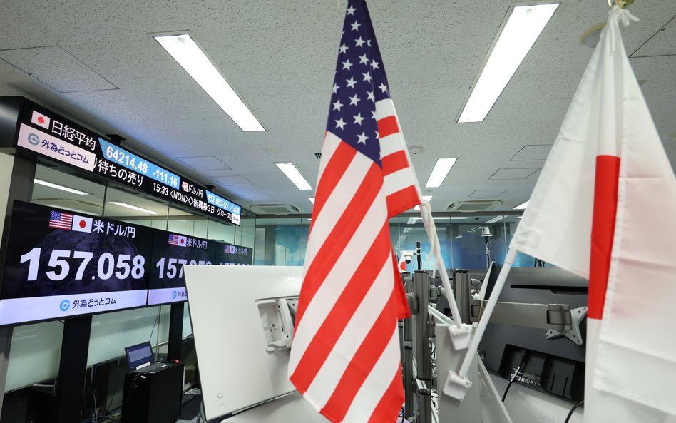 Para USD/JPY zeszła poniżej ważnego poziomu