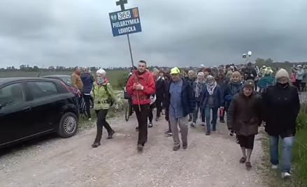 Policja zatrzymała łowicką pielgrzymkę na Jasną Górę