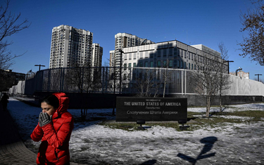 Kijów – pusta ambasada USA, dyplomatów ewakuowano do Lwowa