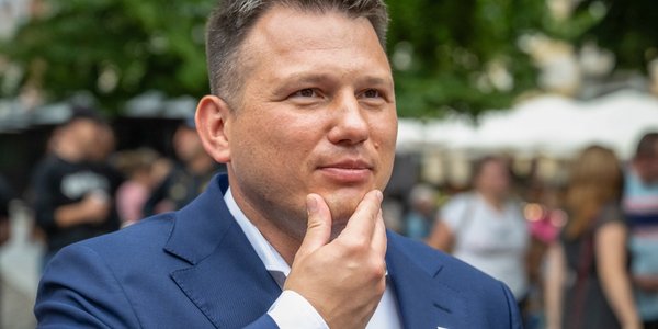 Sławomir Mentzen: Migracja legalna również jest problemem. Nie chcemy w Polsce Kolumbijczyków