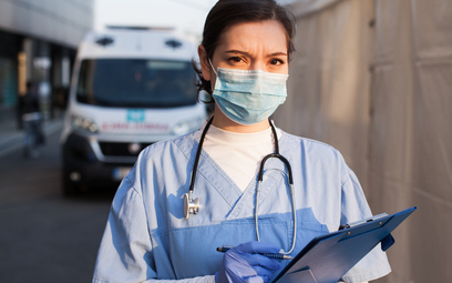 Dlaczego lekarze rezydenci strajkują w środku pandemii?