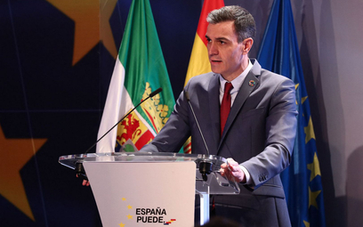 Premier Hiszpanii obiecuje: Zaszczepimy 70 proc. do końca lata