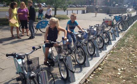 Takie rowerki można od dziś wypożyczyć na warszawskim Mokotowie. Nie jest wykluczone, że będzie to m