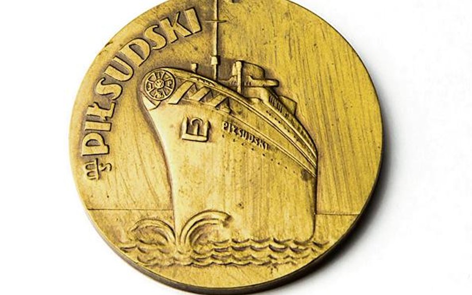 Medal upamiętnia pierwszy rejs transatlantyku M/S Piłsudski