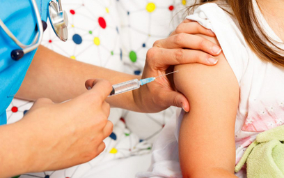 Obowiązkowe szczepienia ochronne wznowione od 18 kwietnia