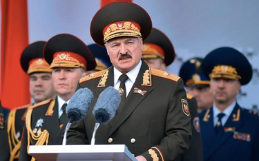 Prezydent Aleksander Łukaszenko liczy na lojalność armii, MSW i służb bezpieczeństwa