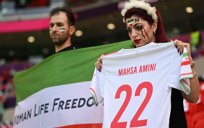 Mecz Iran - Walia. Irańscy kibice na trybunach
