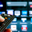 Telewizor musi być duży i z dostępem do internetu