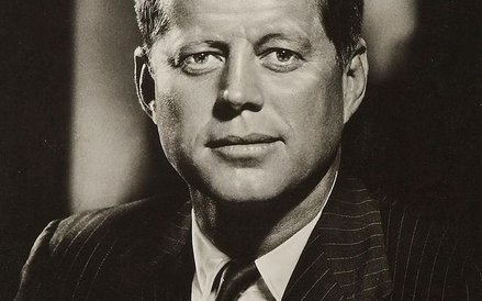 20 stycznia 1961 r. - 22 listopada 1963 r. Demokrata