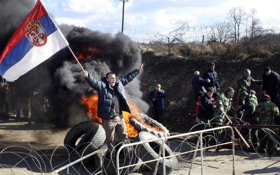 21 lutego: Kosowscy Serbowie zajęli posterunek graniczny w Merdare