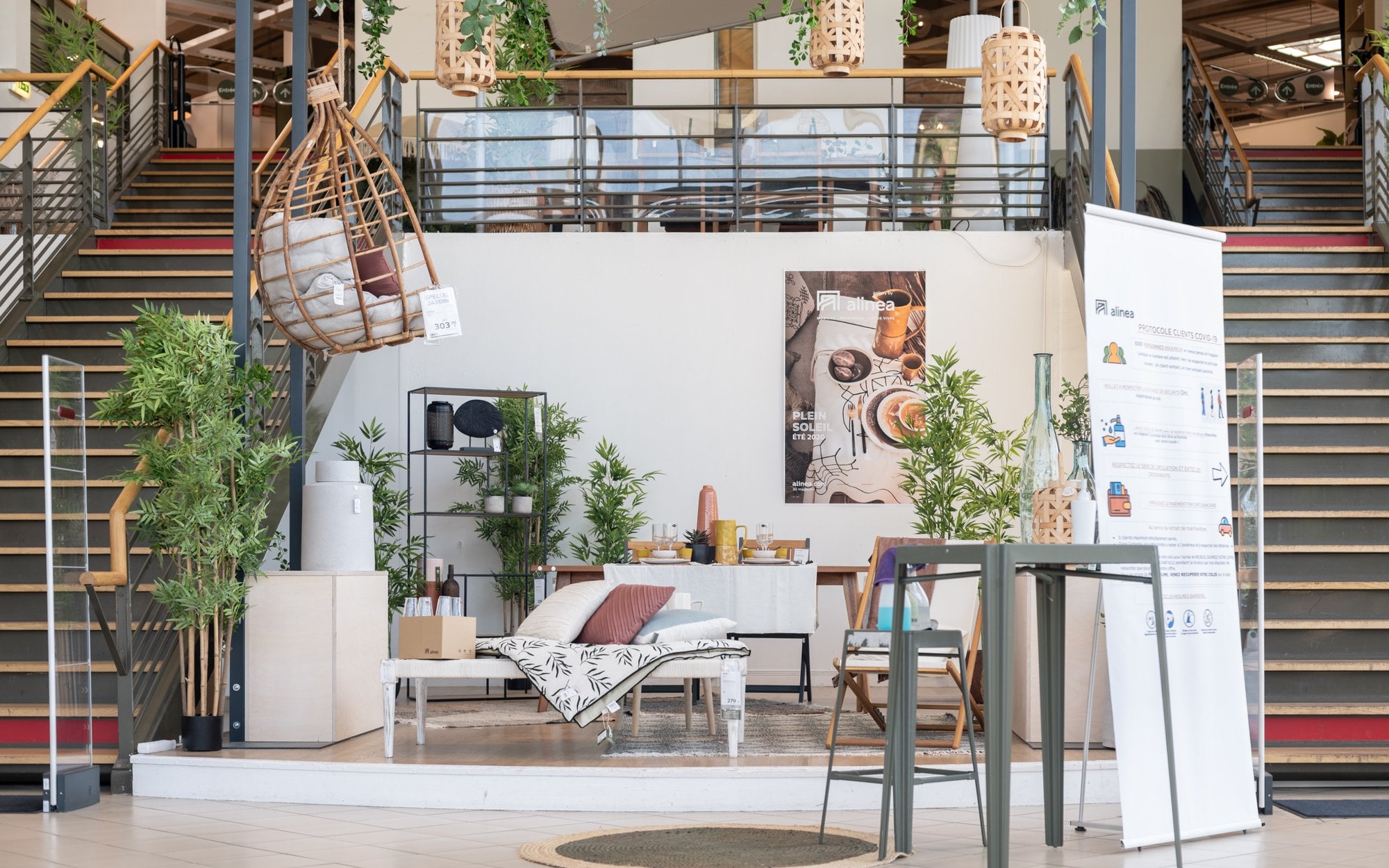 Rywal Ikei bankrutuje we Francji. Sieć sklepów zorganizowała ogromne wyprzedaże