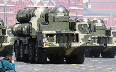 Rosja: Systemy rakietowe S-300 trafią do Syrii