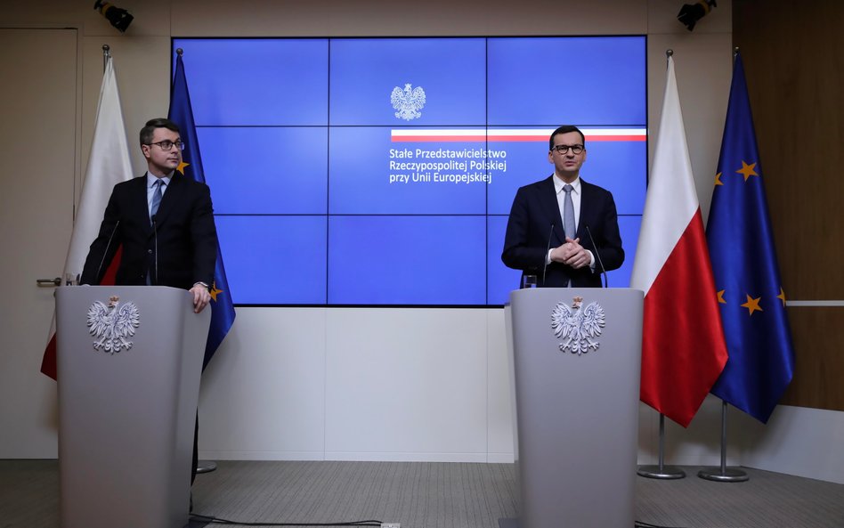 Premier Mateusz Morawiecki i rzecznik rządu Piotr Müller