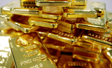 Rosjanie gwałtownie skupują złoto. Już 75 ton w ich kieszeniach