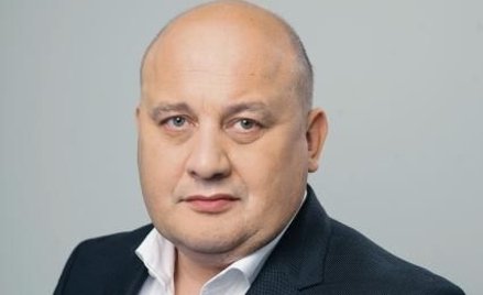 Andrzej Abramczuk, zawodowy prawnik i prezes Netii, informacje o ewentualnych przejęciach, które moż