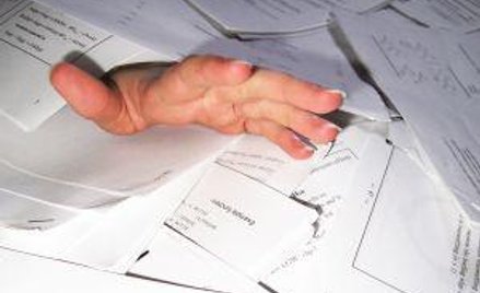 Czy można zdegradować pracownika w okresie wypowiedzenia?