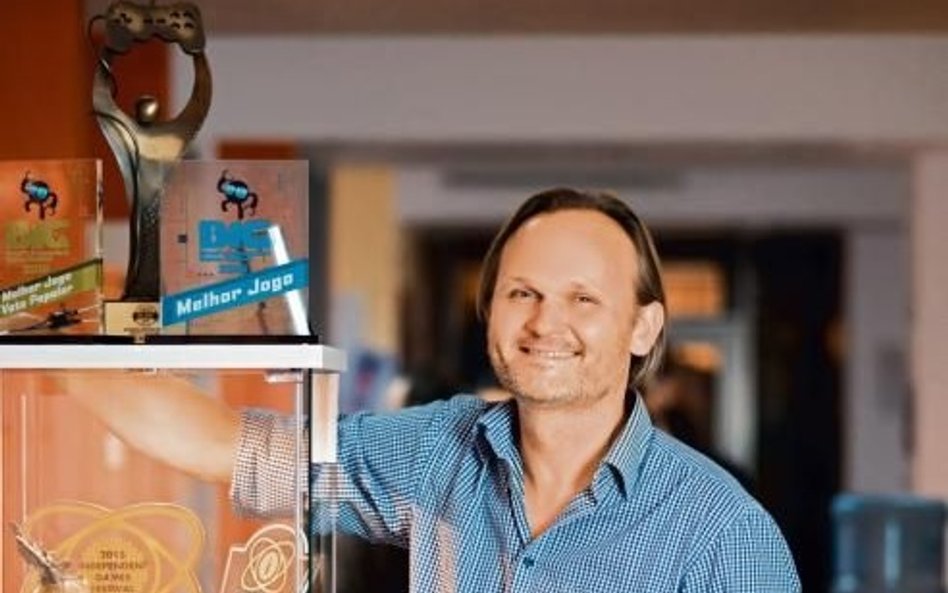 Grzegorz Miechowski jest prezesem i znaczącym akcjonariuszem 11 bit studios.