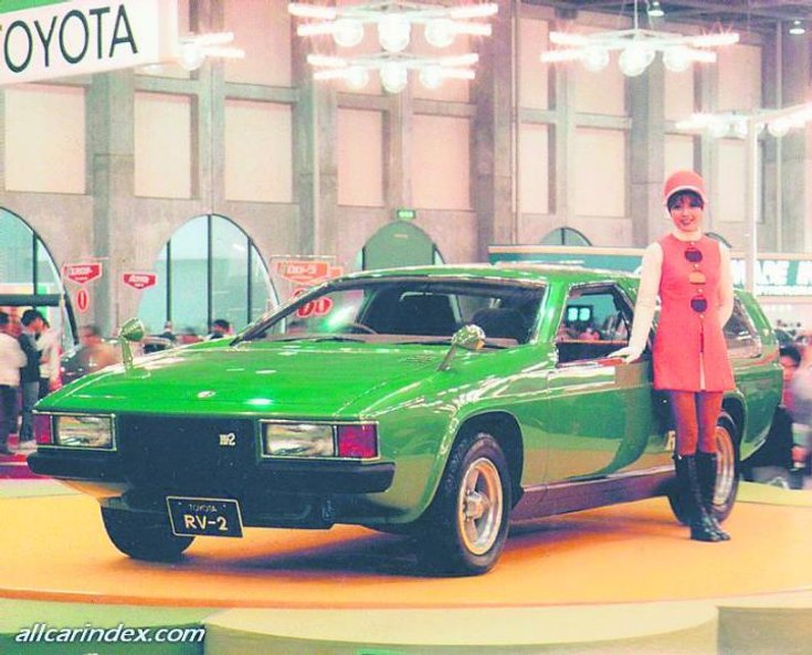 Toyota RV-2 debiutowała w 1972 roku na salonie w Tokio.