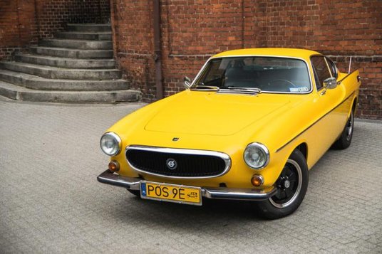 Volvo P1800E, 1970 r., zostało kupione za 92 tys. zł