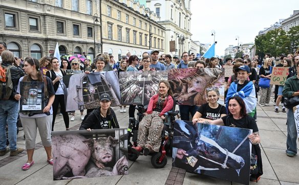 Zbiórka uczestników rozpoczęła się o godzinie 13:30 pod Pomnikiem Mikołaja Kopernika