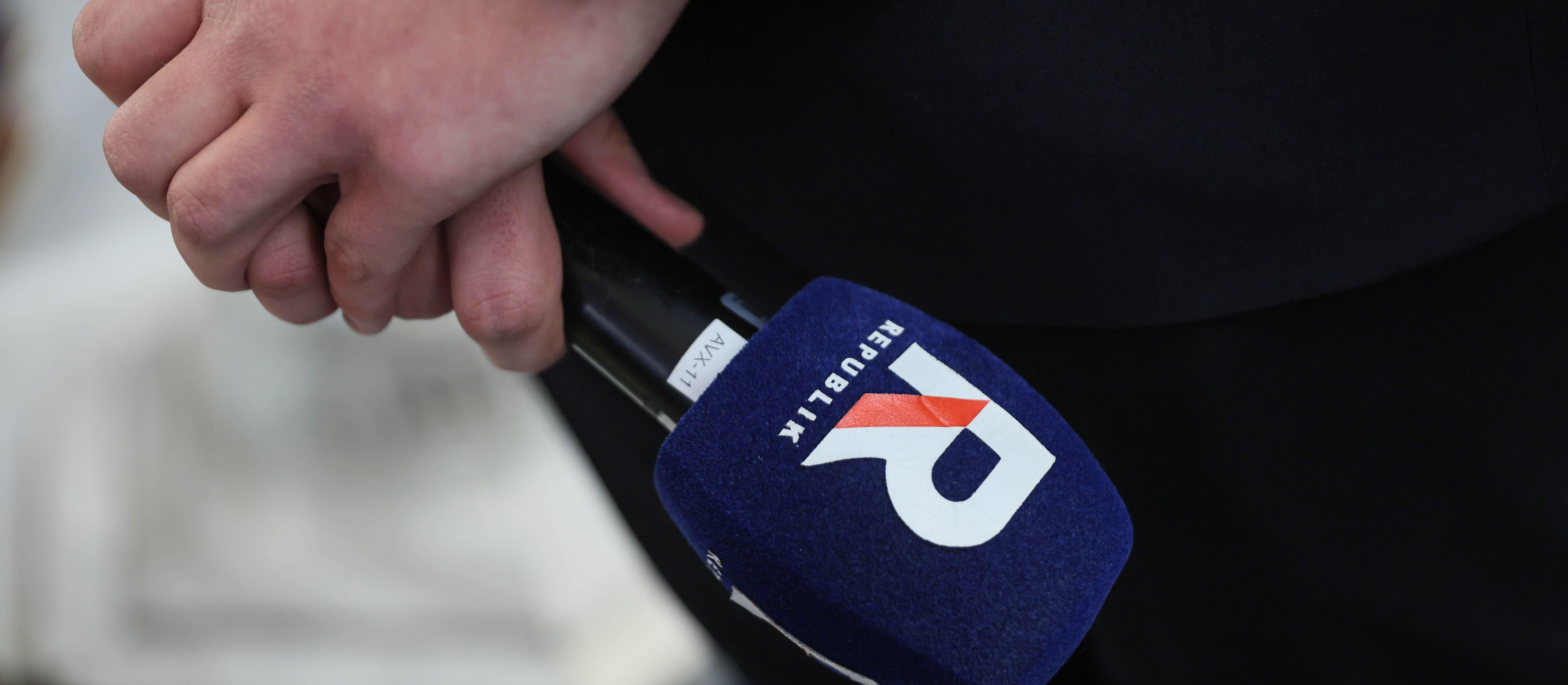 Zegarek na antenie TV Republika, w tle rosyjska rakieta. Jest skarga do KRRiT