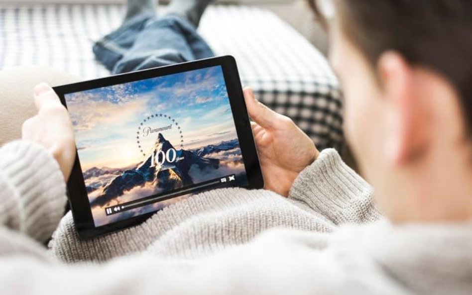 Tysiące osób ściągających filmy z internetu otrzymują od kancelarii prawnych pisma z wezwaniem do za