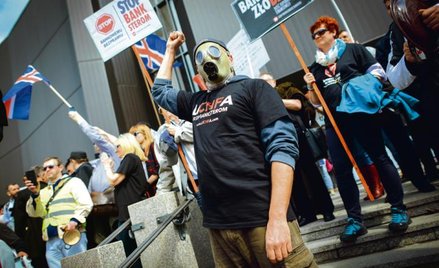 Na kredytach we frankach straciło tysiące osób. Poszkodowani chcą, aby banki wzięły odpowiedzialność