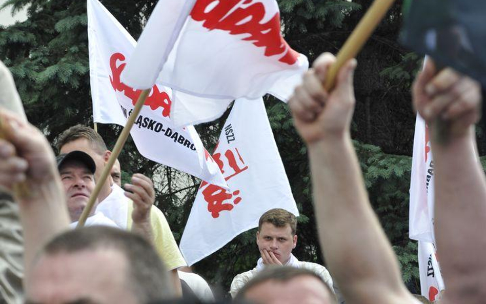 Szczecin. Manifestacja związkowców na ratunek stoczniom