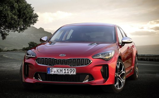 Kia Stinger 1 generacji