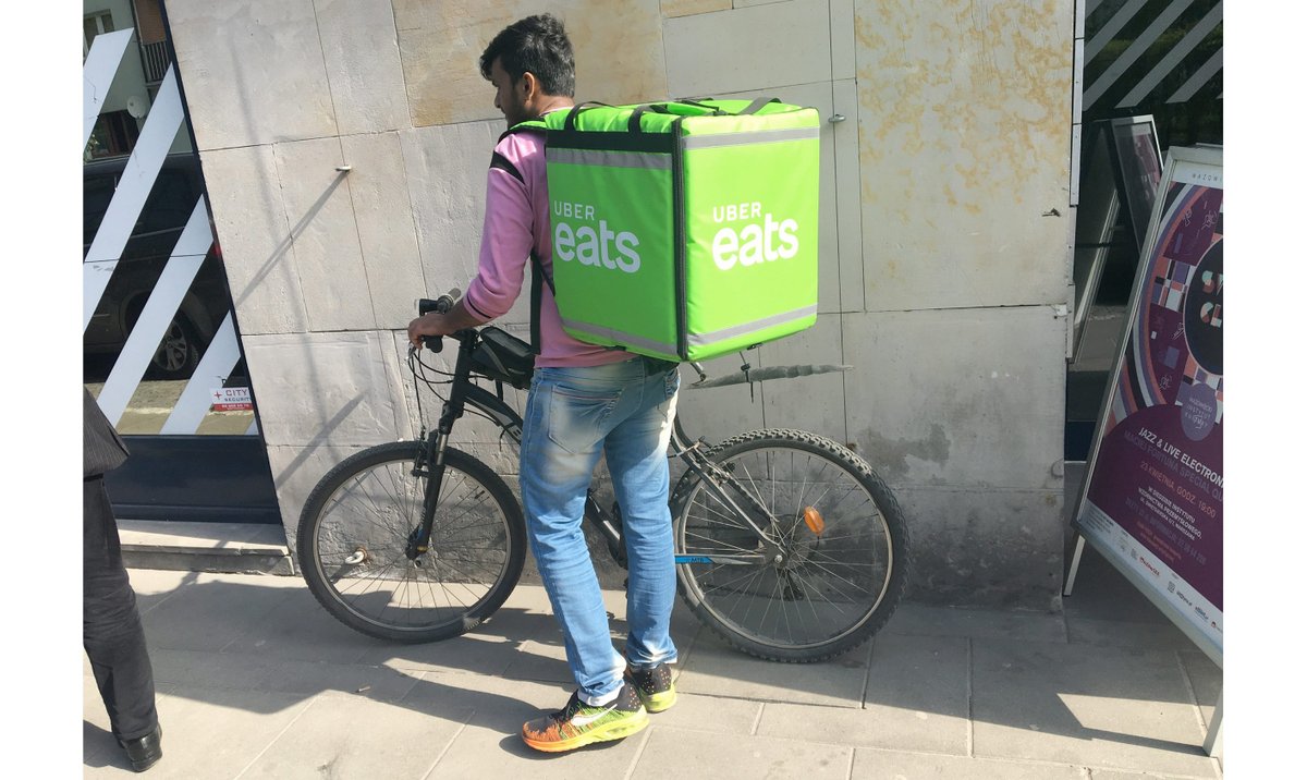 PiS szeroko otworzył drzwi dla imigrantów spoza Europy, choć straszył Polaków uchodźcami